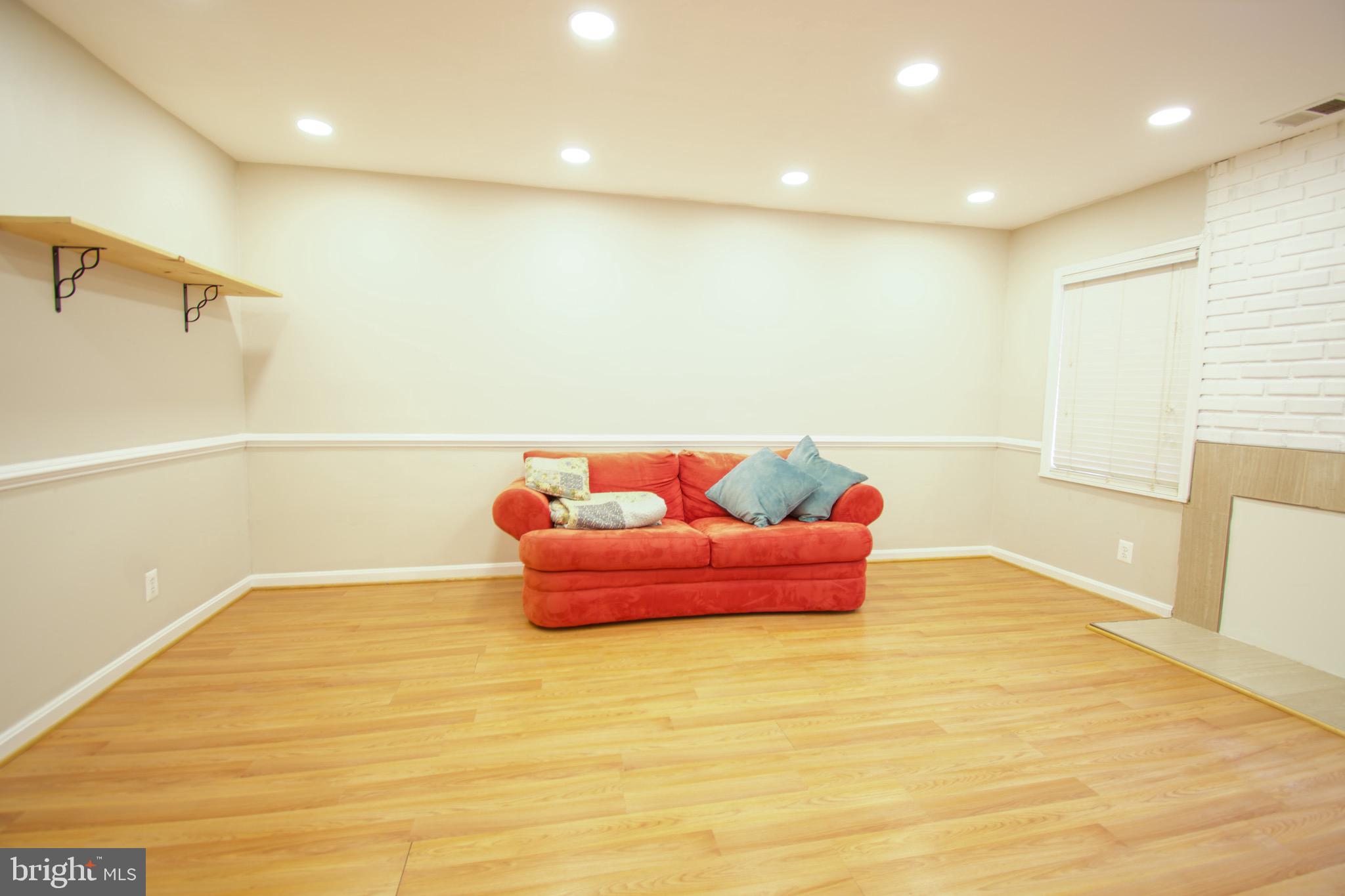 SUMMERHILL - Residential Lease