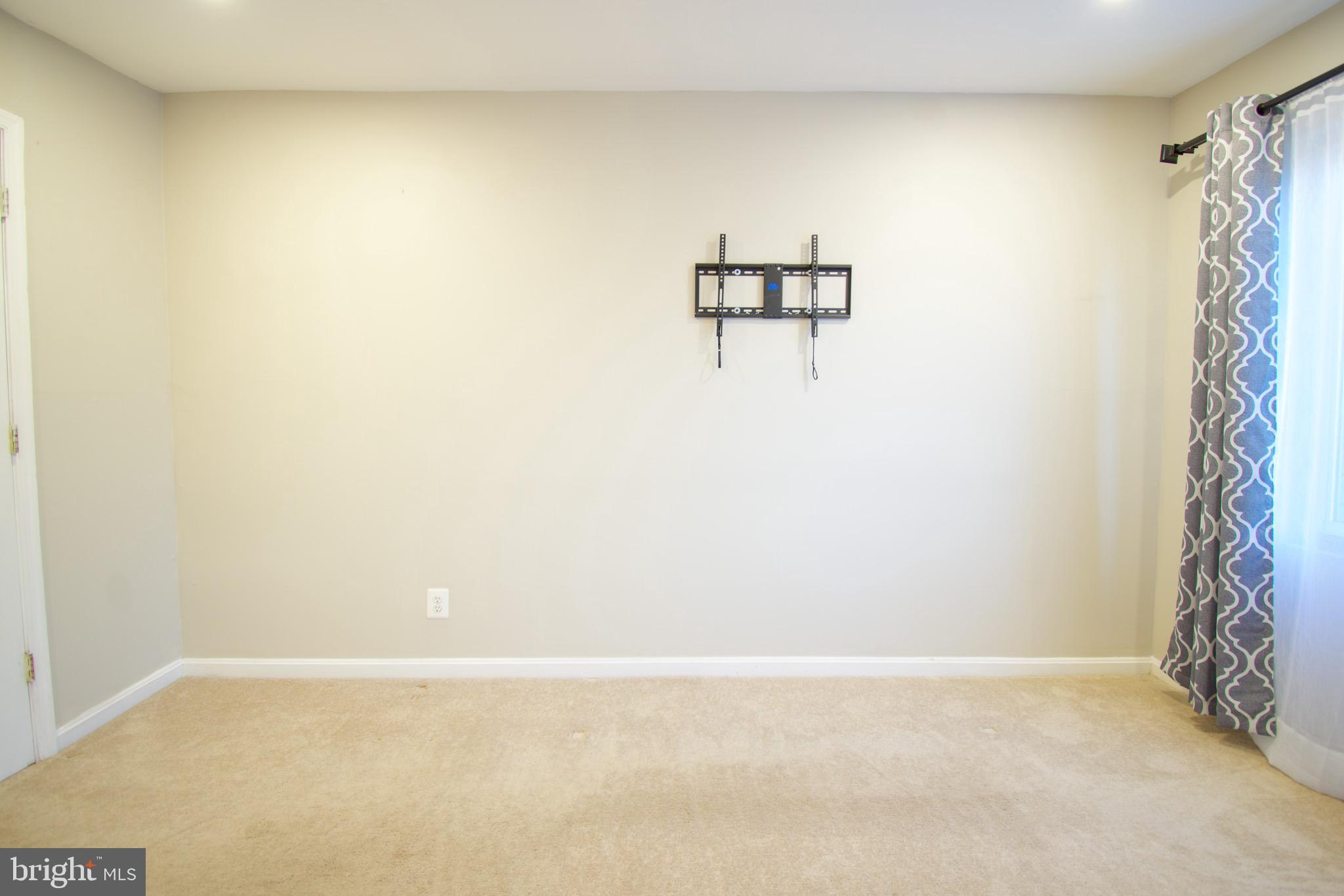 SUMMERHILL - Residential Lease