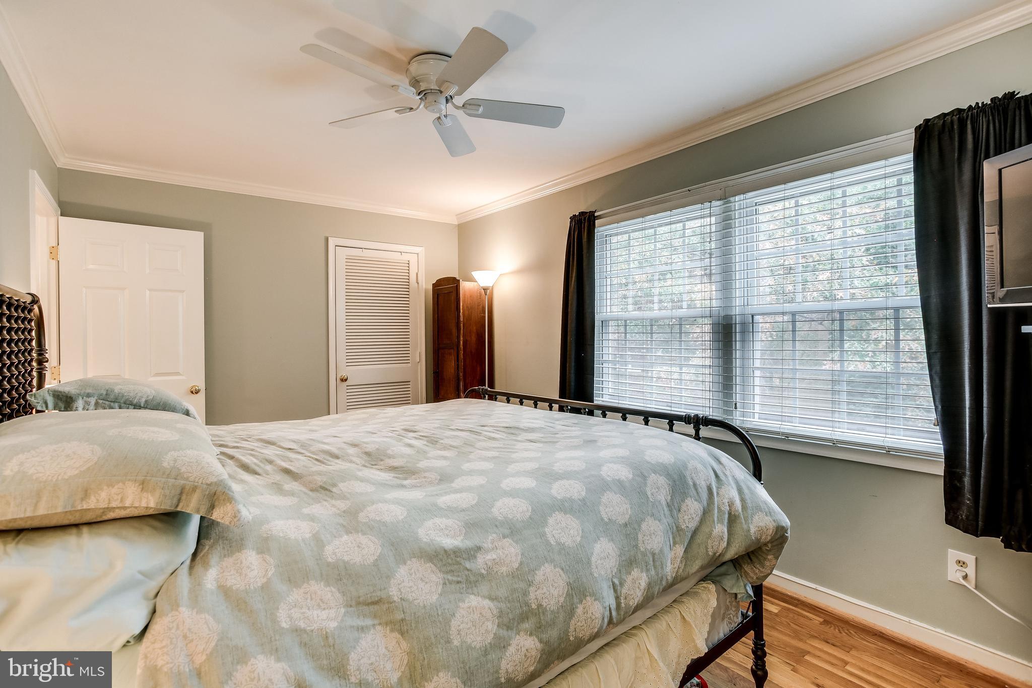 GOVERNORS SQUARE - Residential