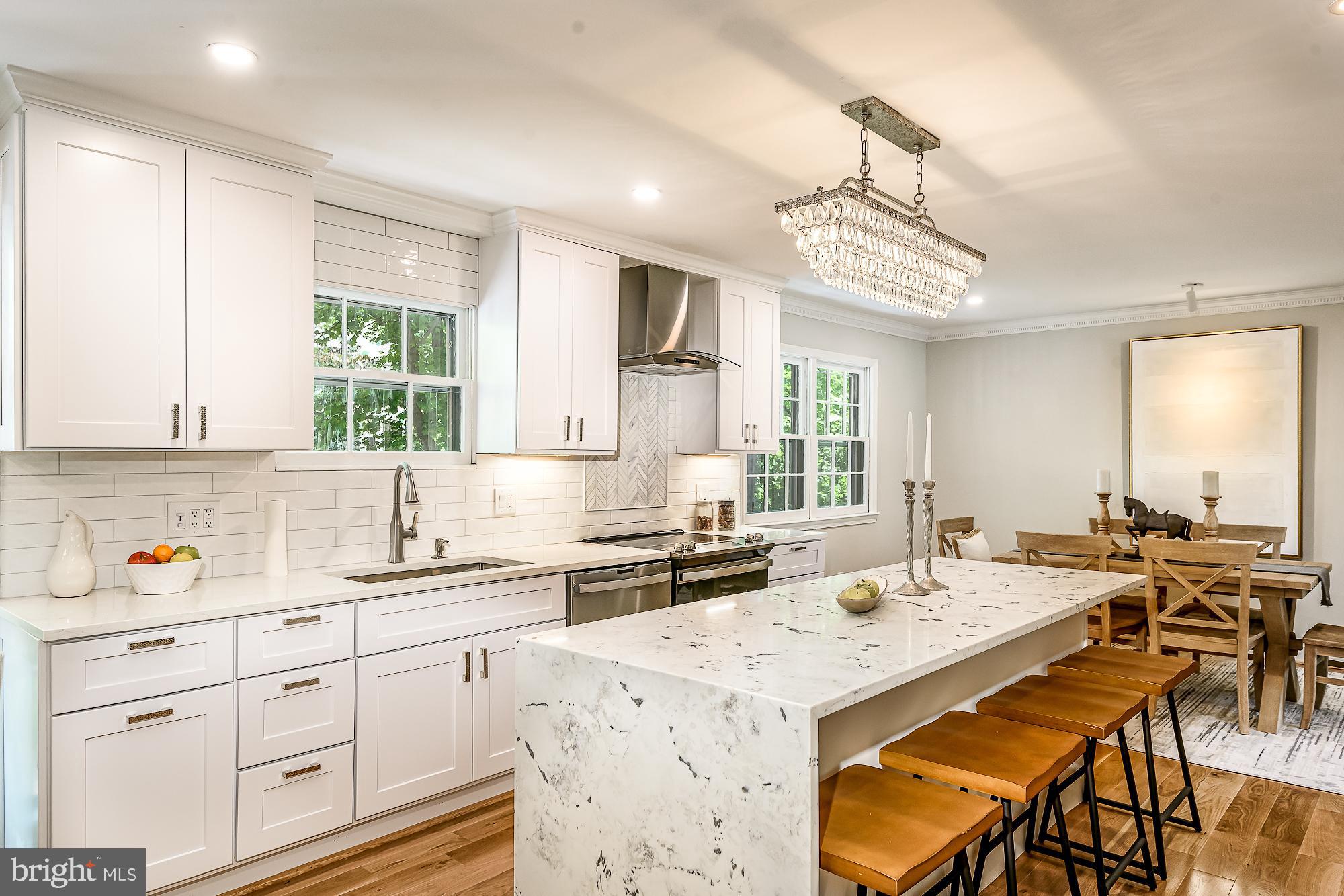 THE OAKS AT MCLEAN - Residential