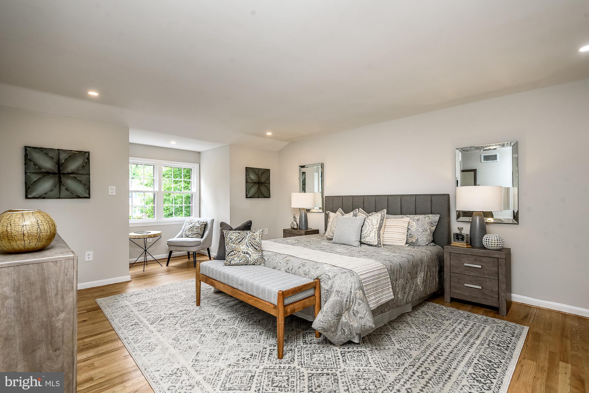 THE OAKS AT MCLEAN - Residential