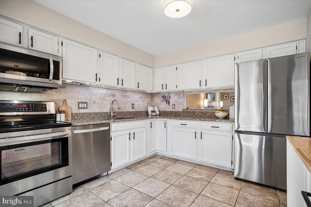 SUNDERBRIAR CLUSTER - Residential