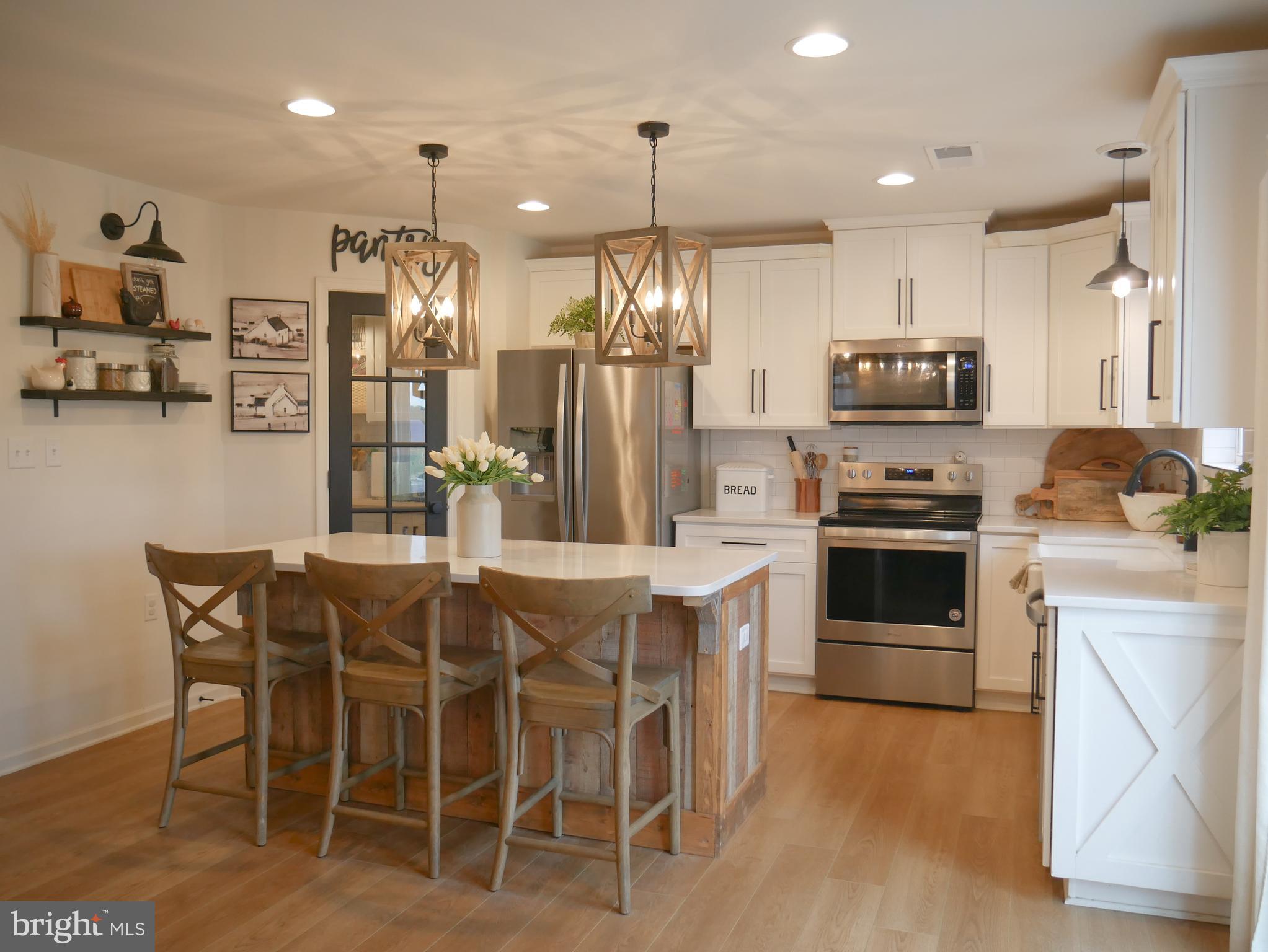 MORNING DOVE ESTATES - Residential