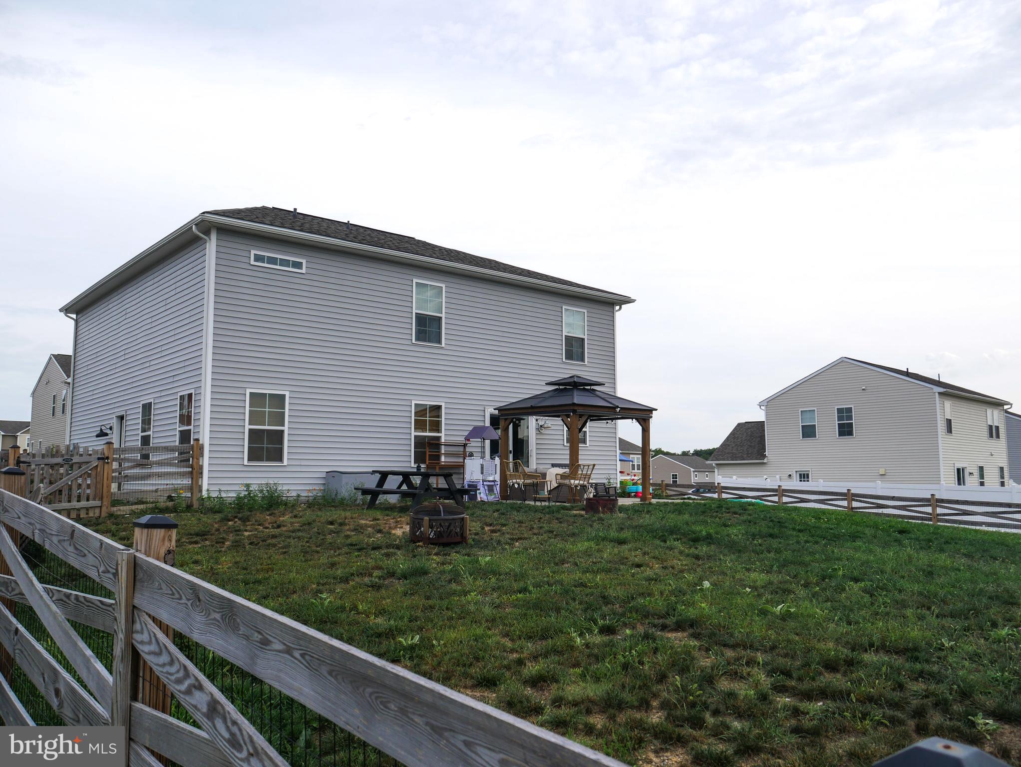 MORNING DOVE ESTATES - Residential