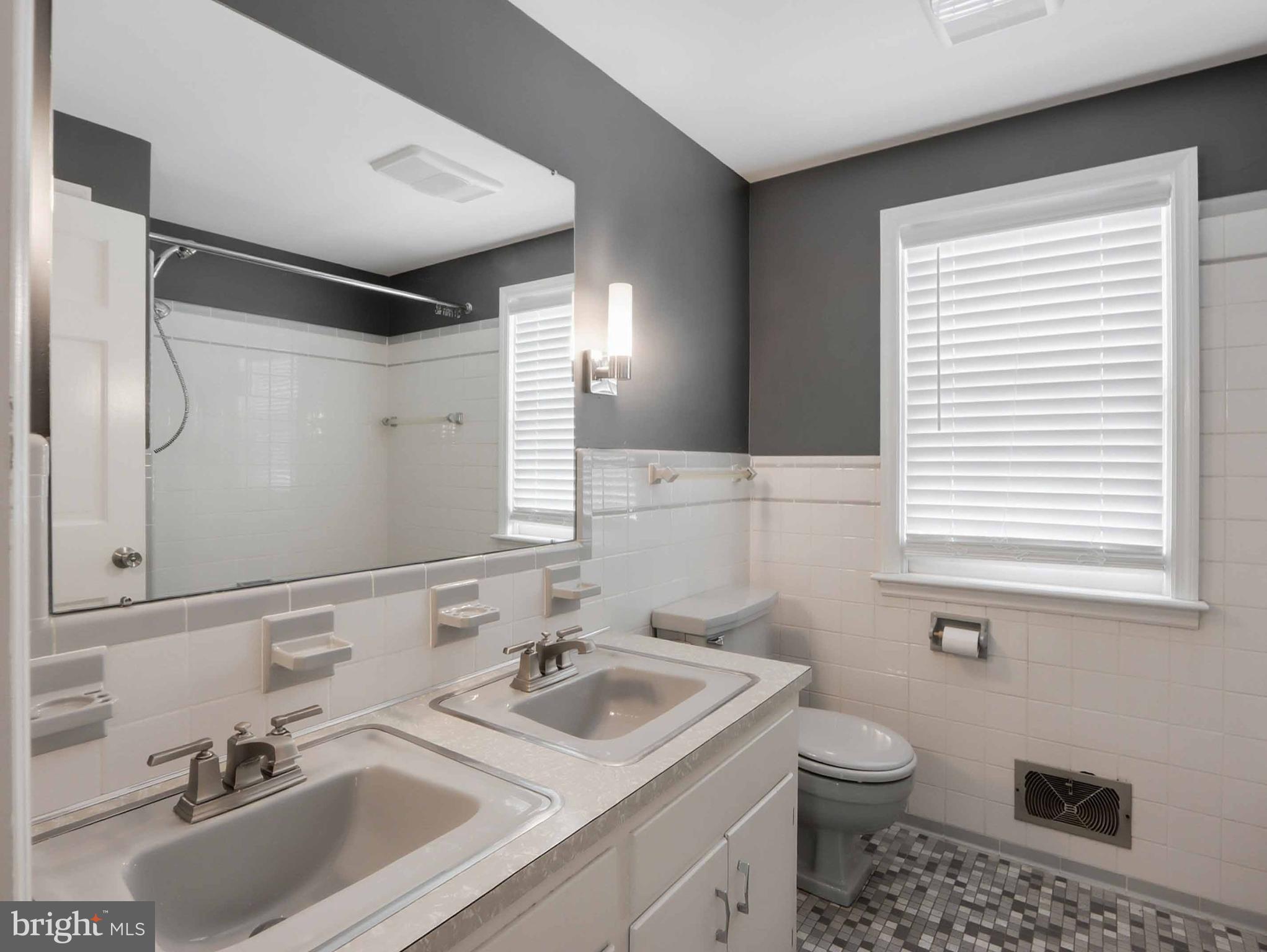 SPRING VALLEY - Residential