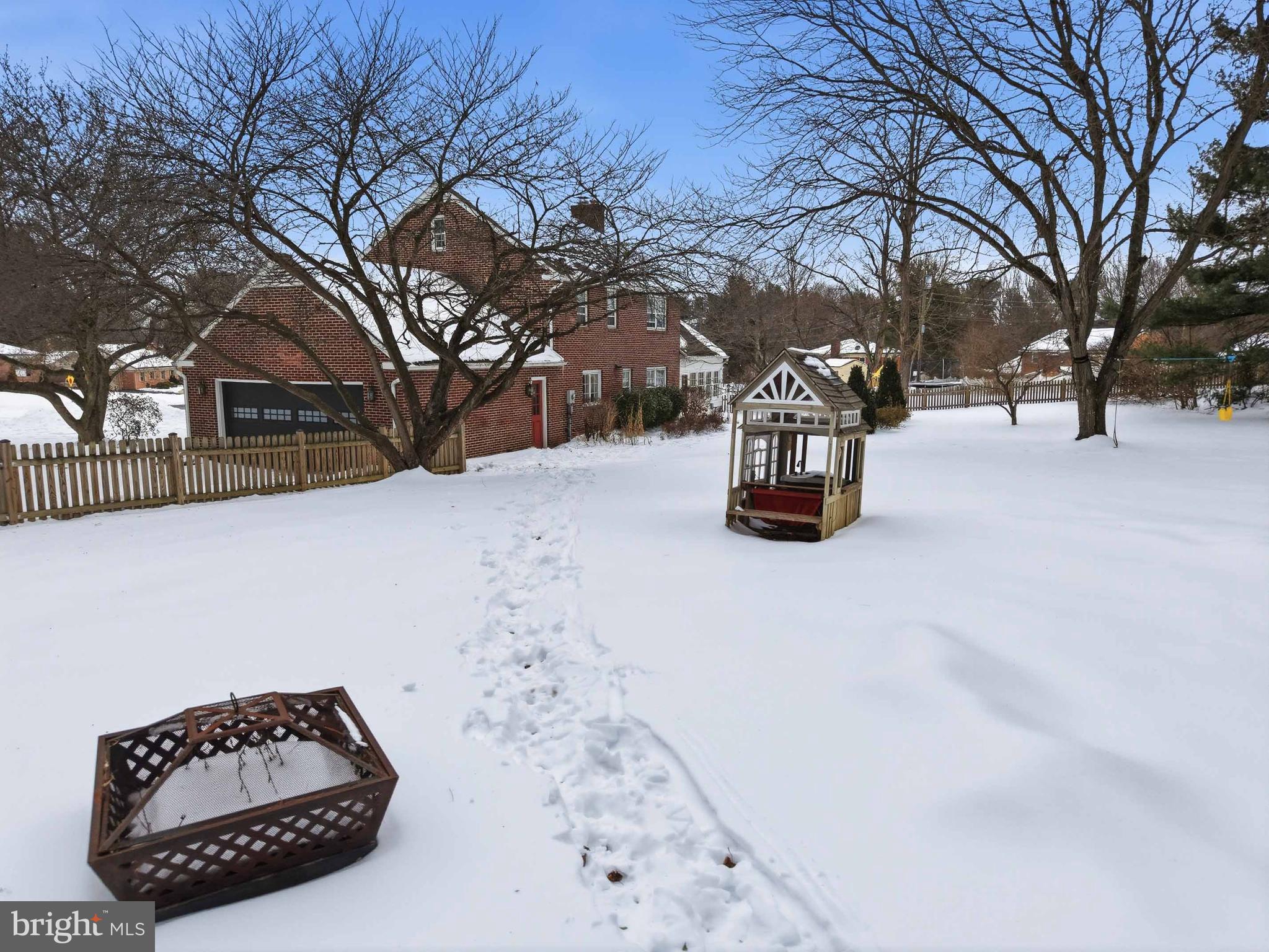 SPRING VALLEY - Residential