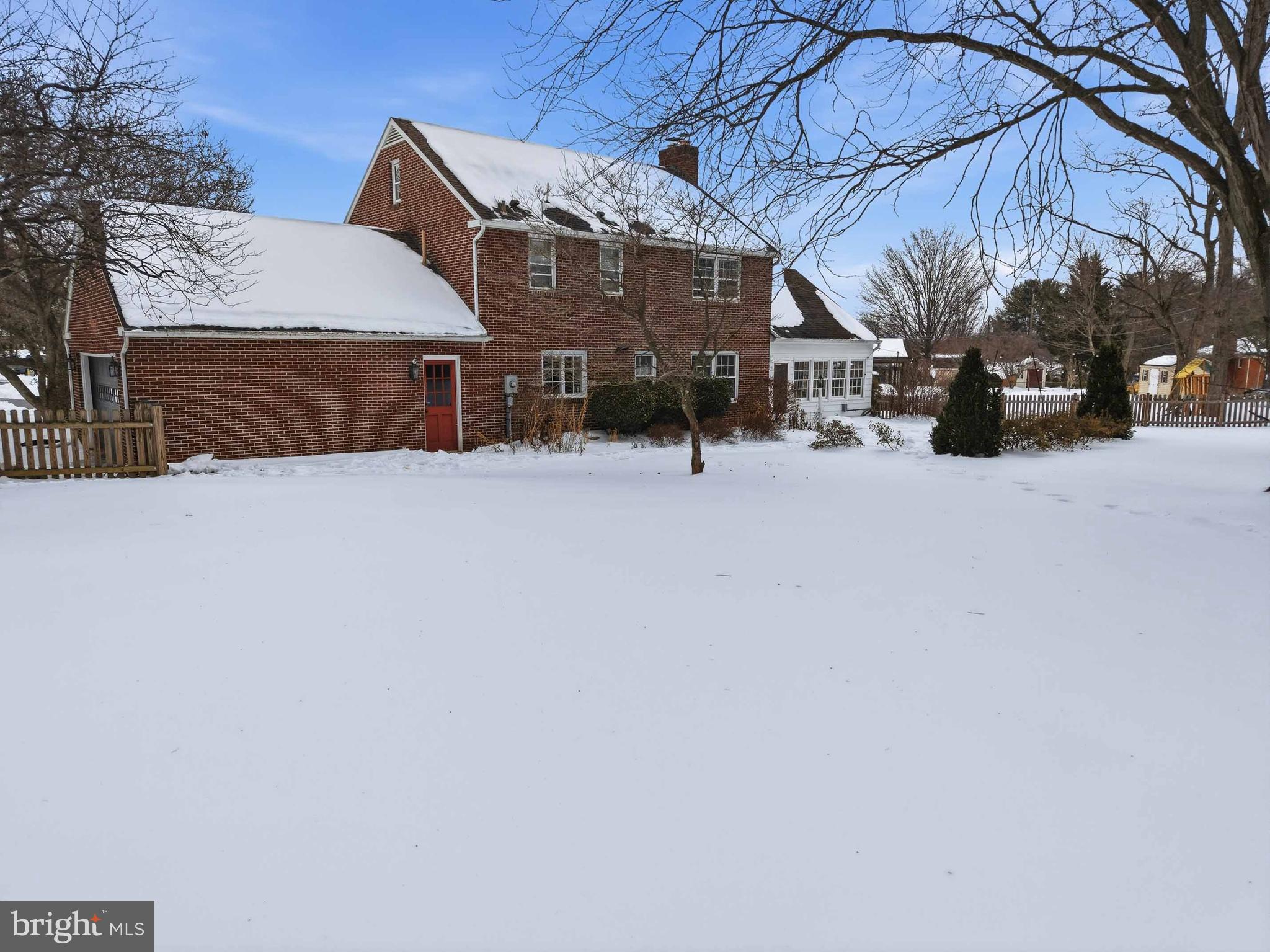 SPRING VALLEY - Residential