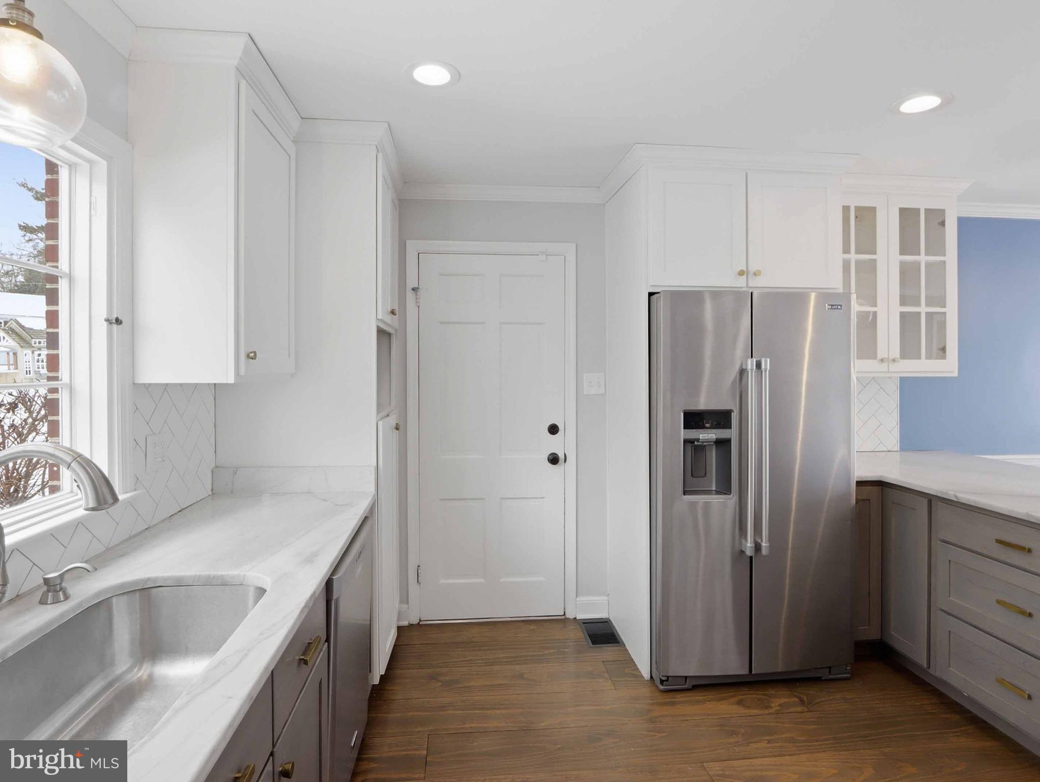 SPRING VALLEY - Residential