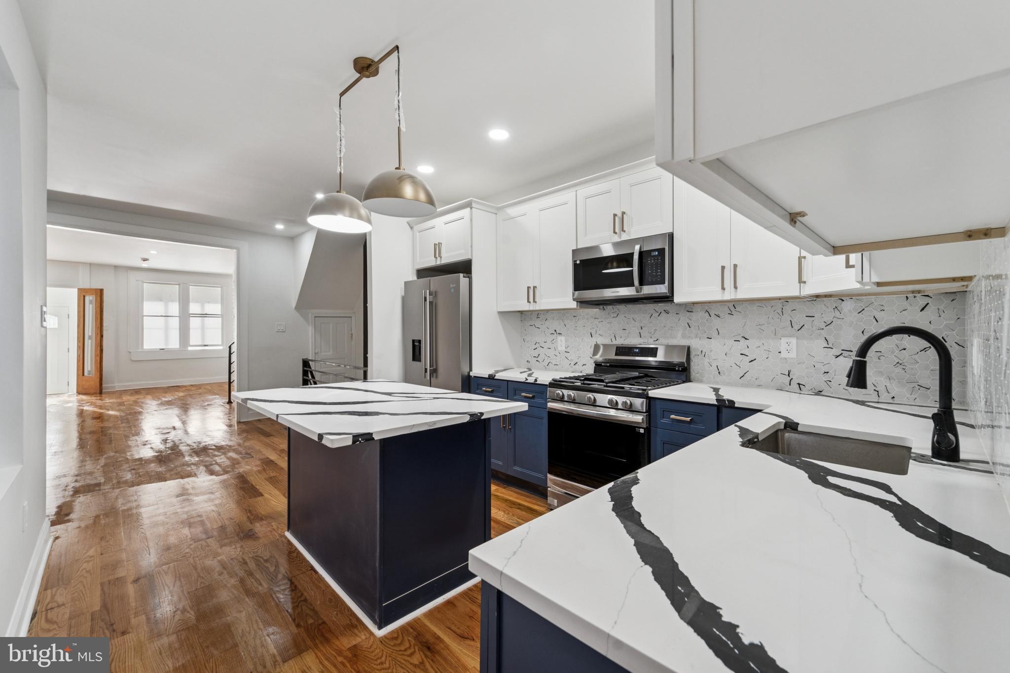 POINT BREEZE - Residential