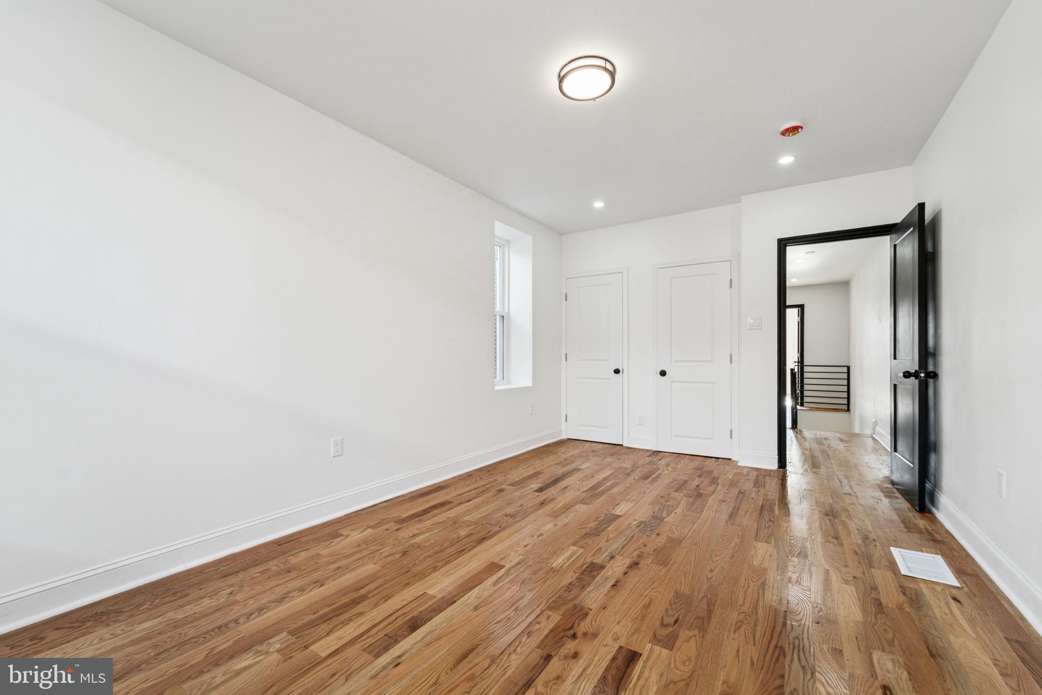 POINT BREEZE - Residential