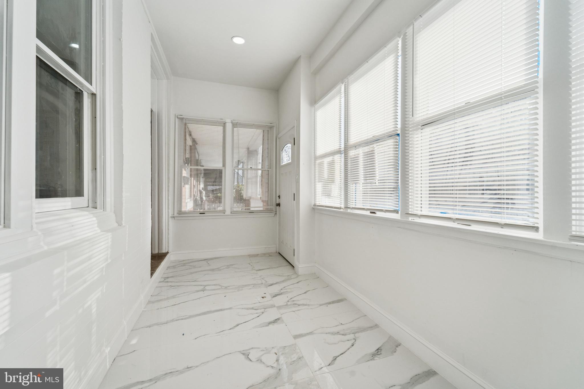 POINT BREEZE - Residential