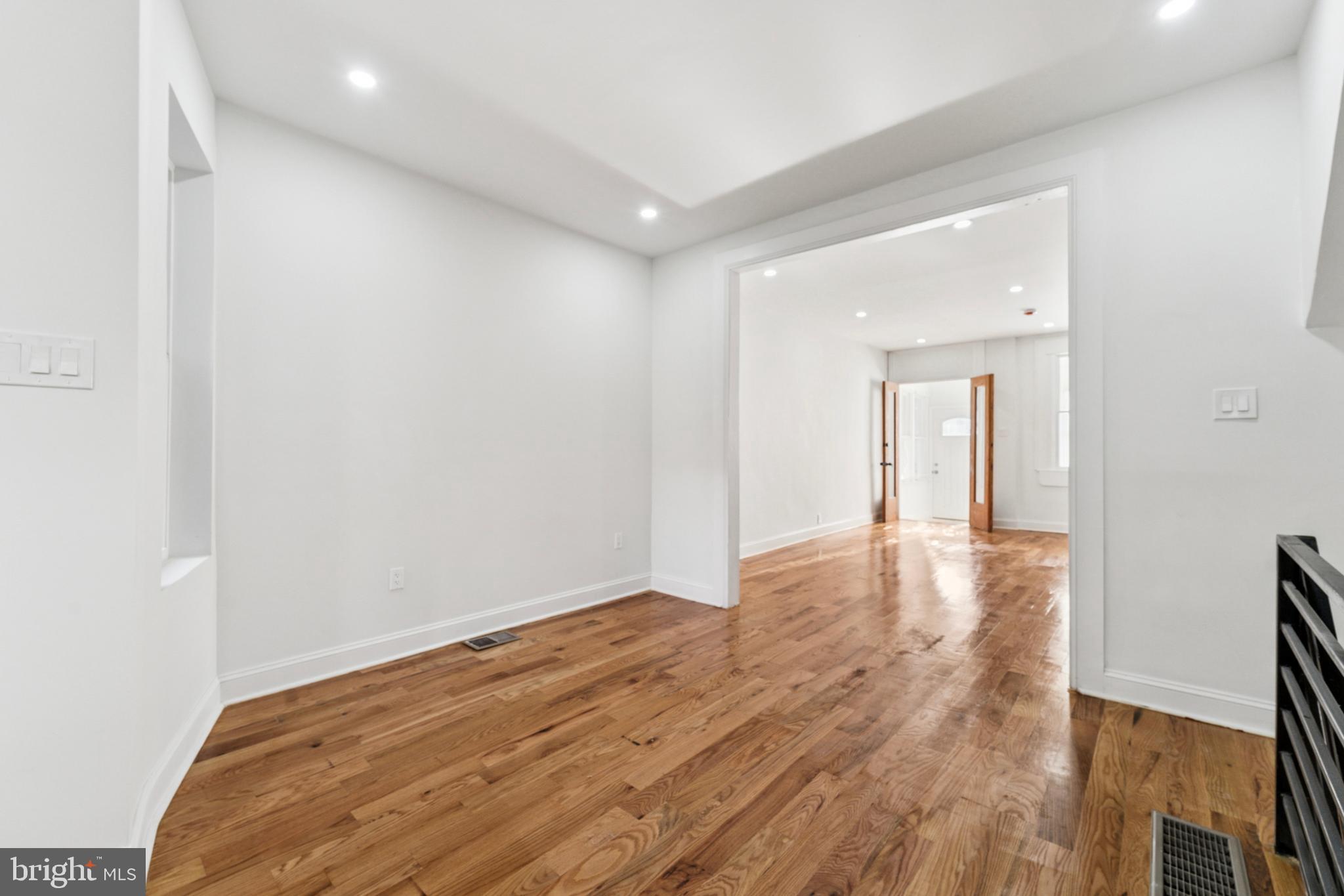 POINT BREEZE - Residential