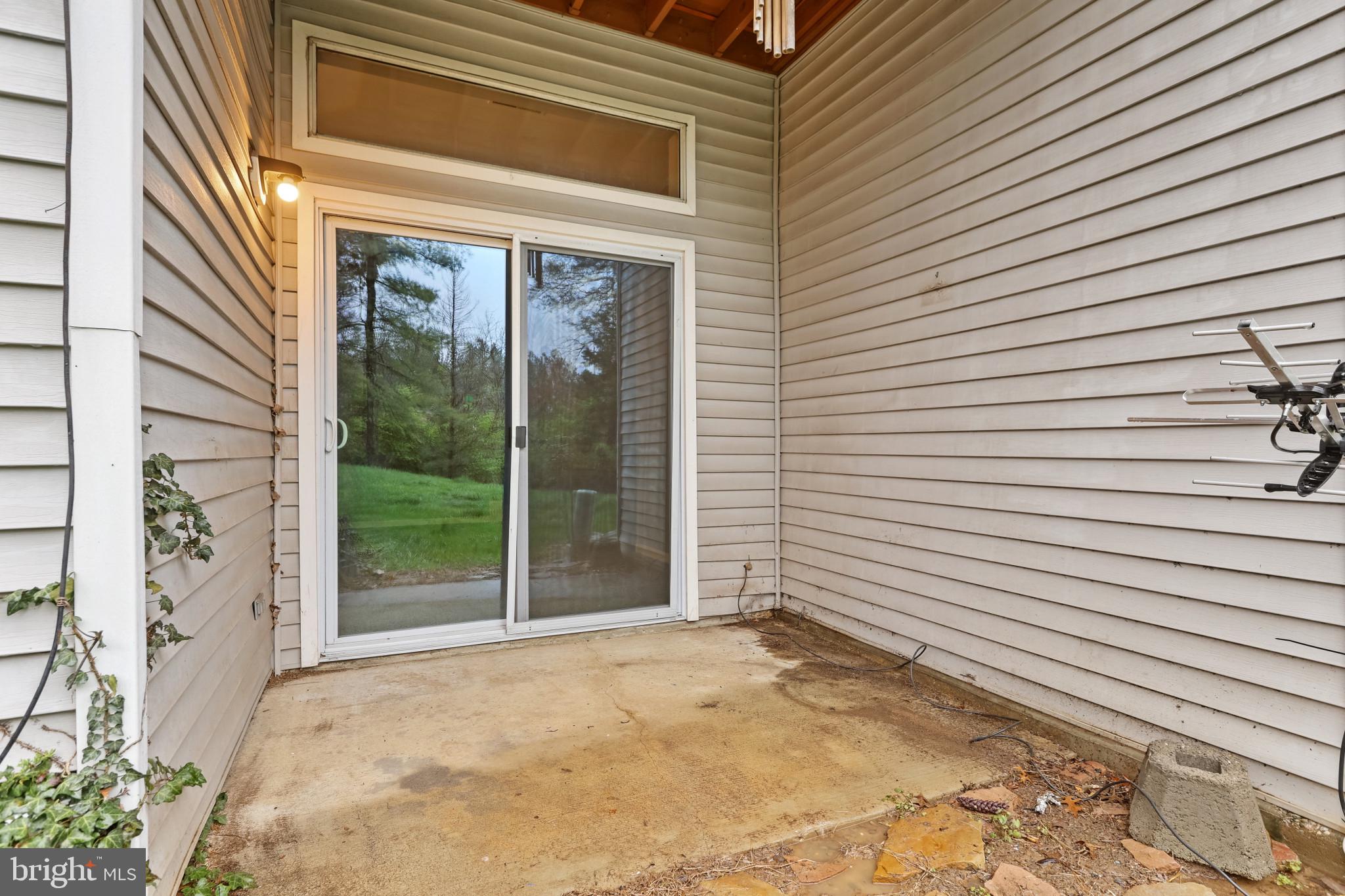 RIVERCHASE - Residential