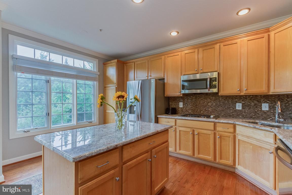 CAMERON STATION - Residential