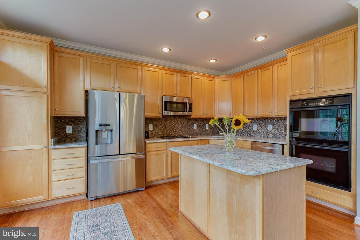 CAMERON STATION - Residential