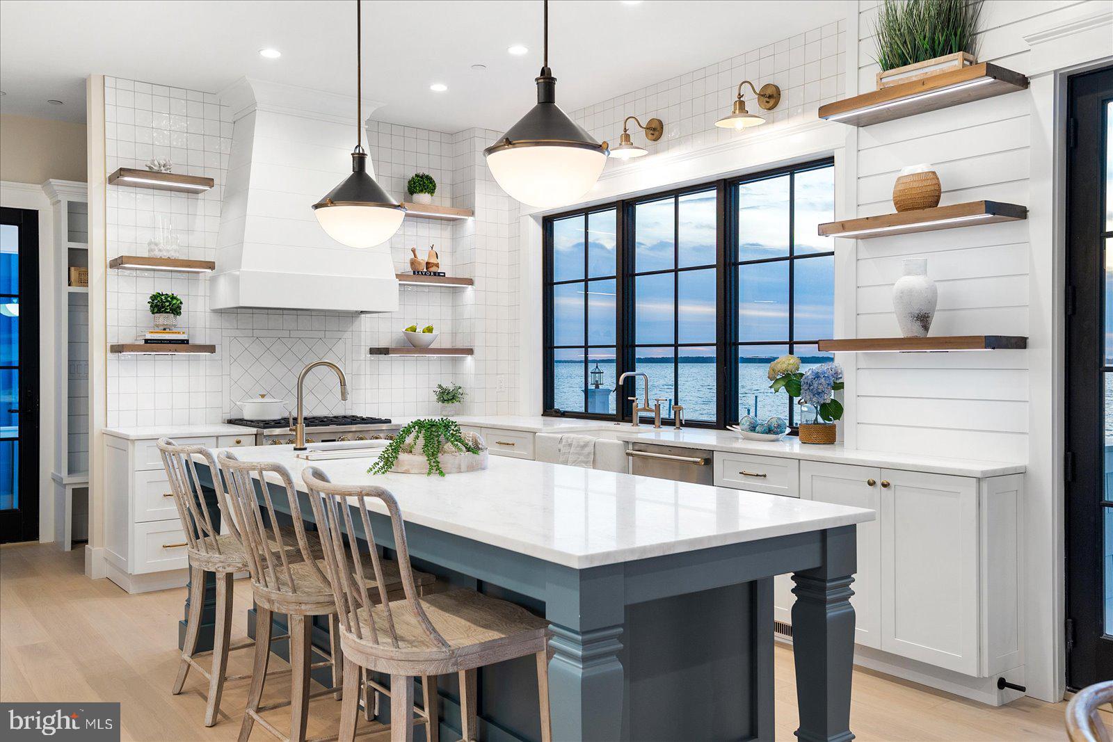 CAINE KEYS II EXT - Residential