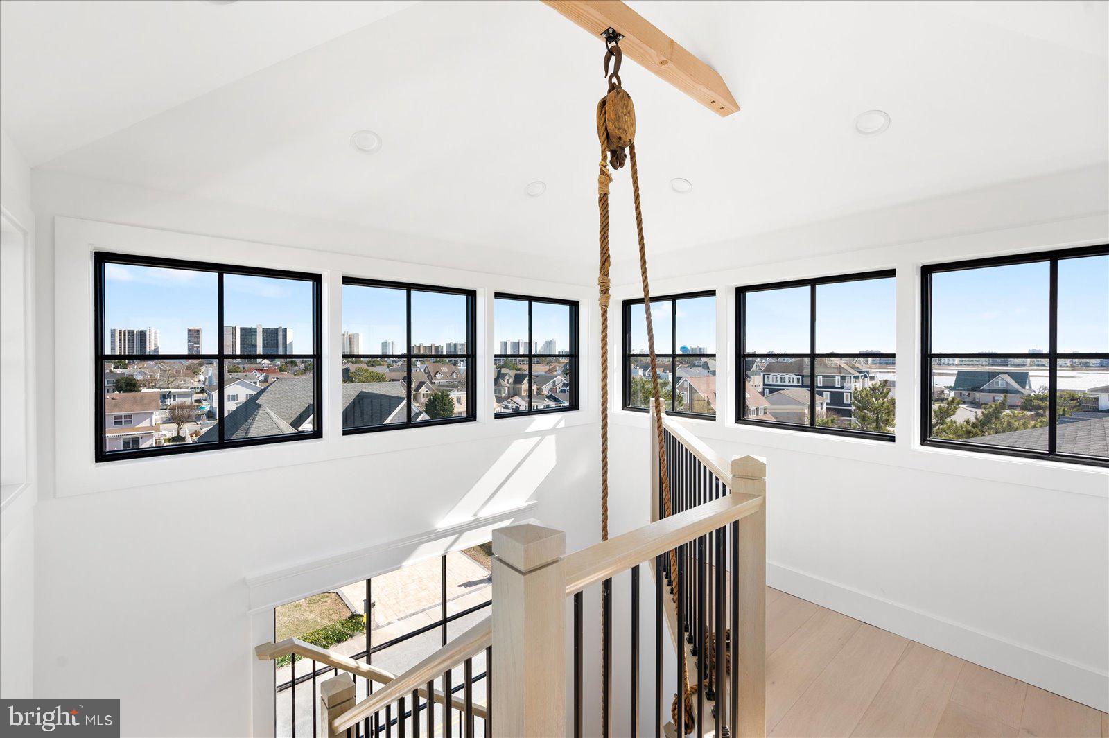 CAINE KEYS II EXT - Residential