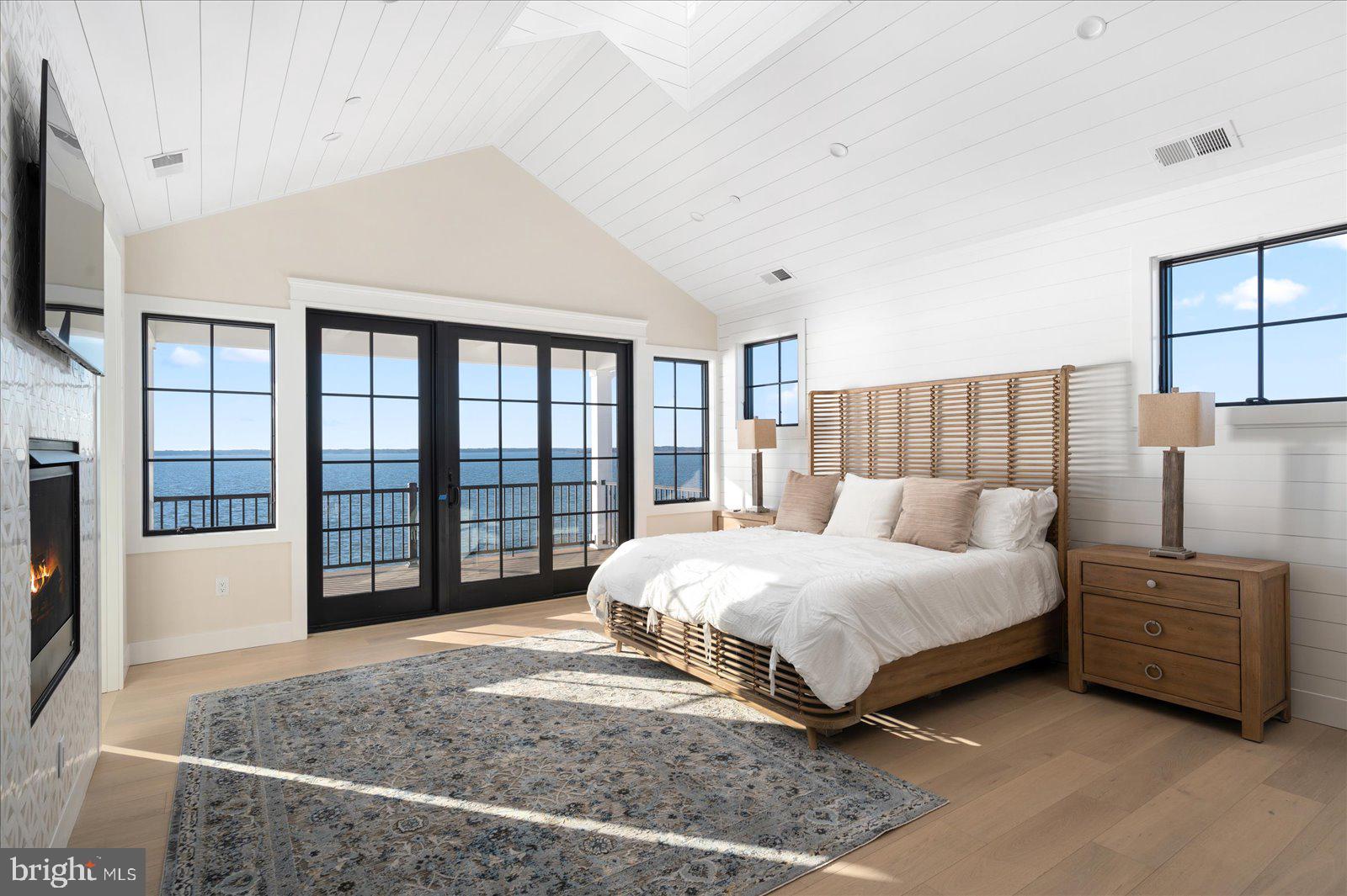 CAINE KEYS II EXT - Residential