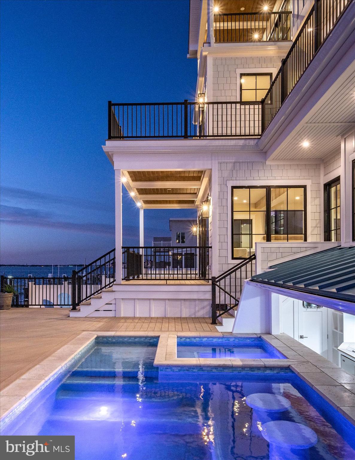 CAINE KEYS II EXT - Residential