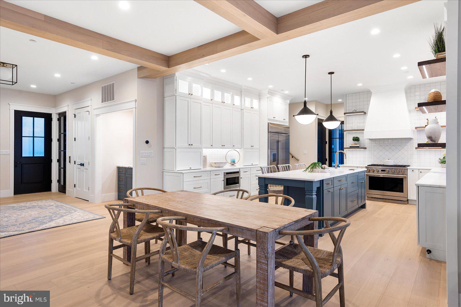 CAINE KEYS II EXT - Residential