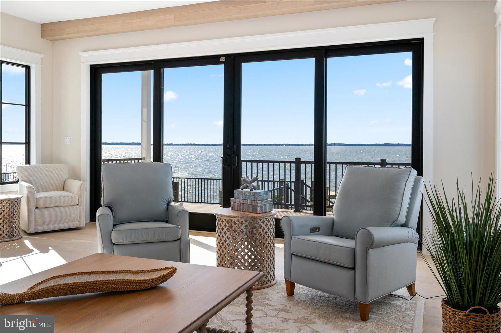 CAINE KEYS II EXT - Residential