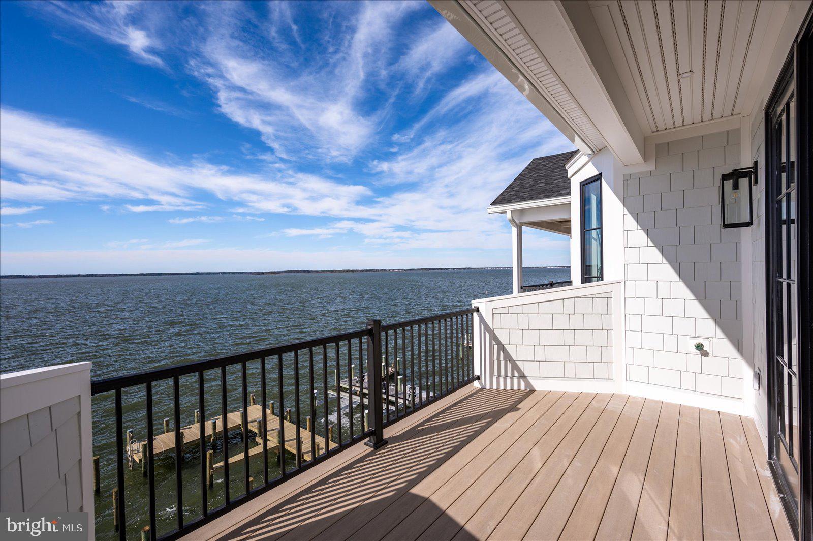 CAINE KEYS II EXT - Residential