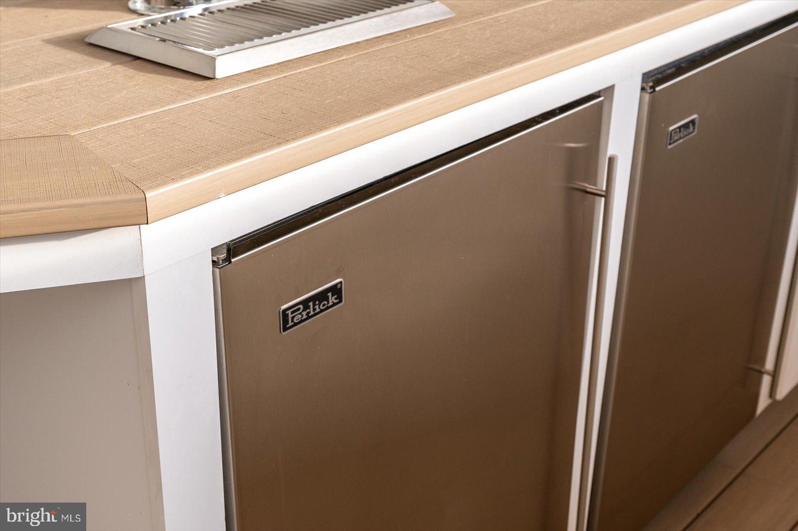 CAINE KEYS II EXT - Residential