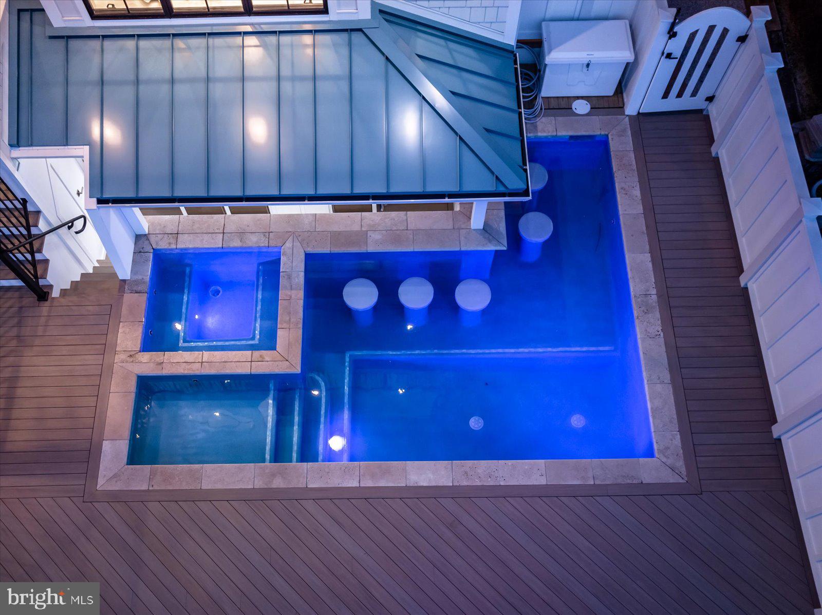 CAINE KEYS II EXT - Residential