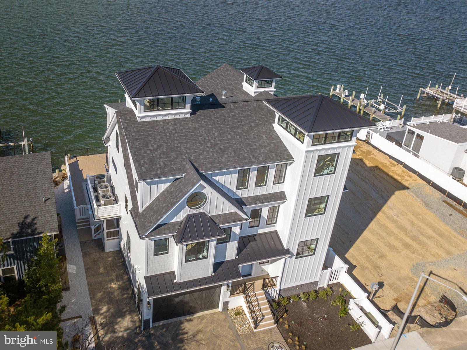 CAINE KEYS II EXT - Residential