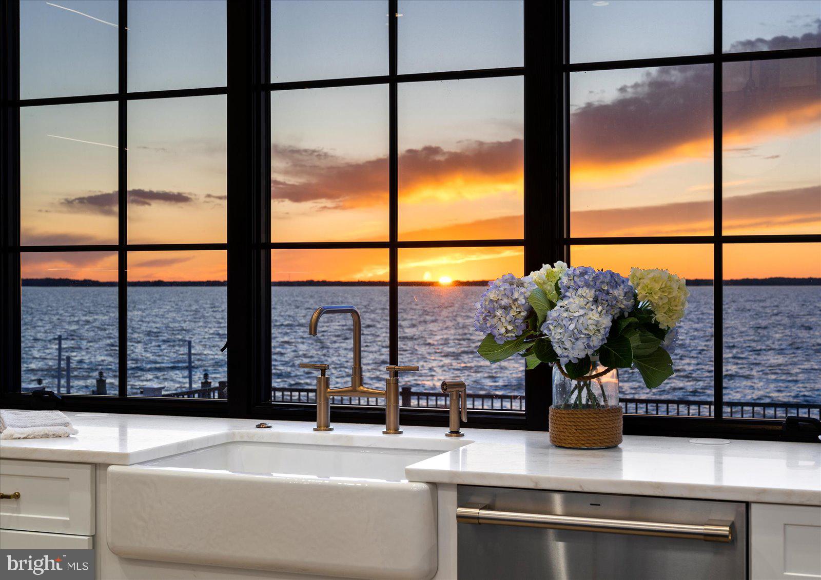 CAINE KEYS II EXT - Residential