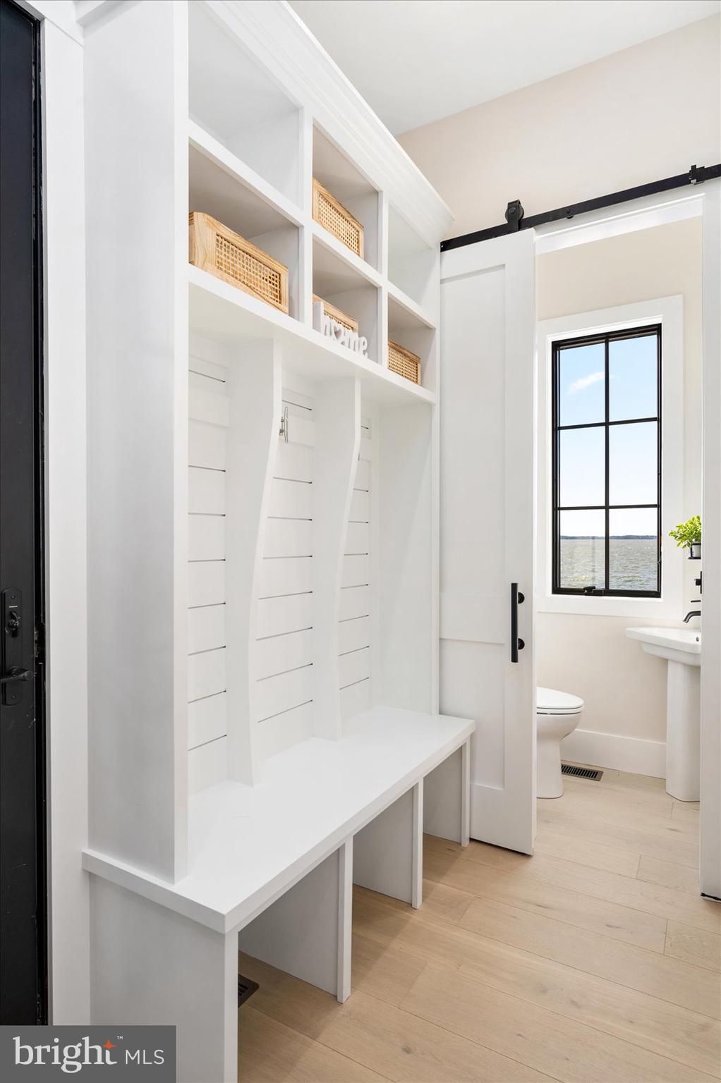 CAINE KEYS II EXT - Residential