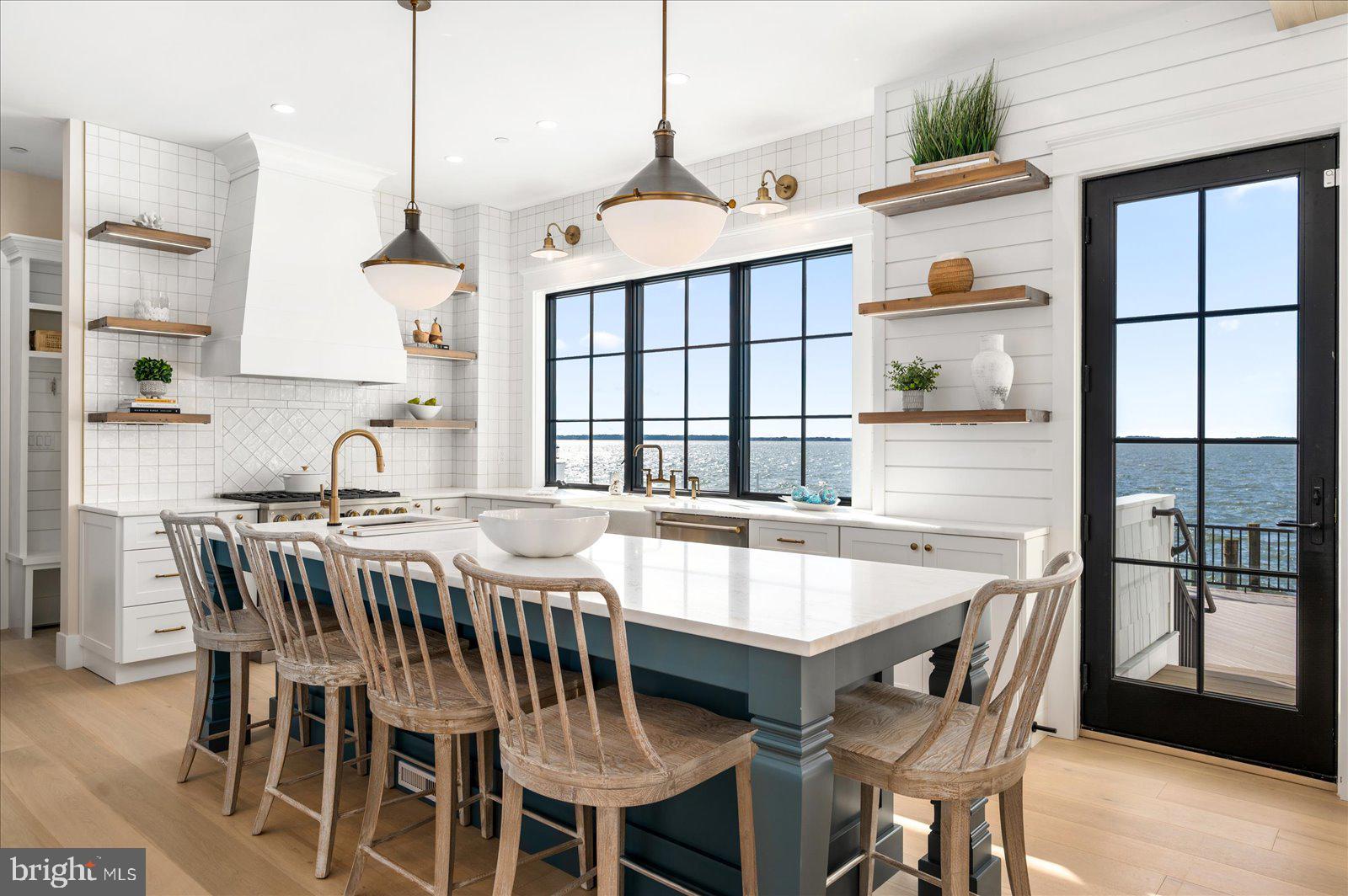 CAINE KEYS II EXT - Residential