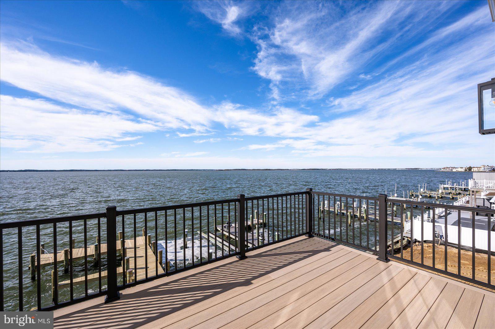 CAINE KEYS II EXT - Residential