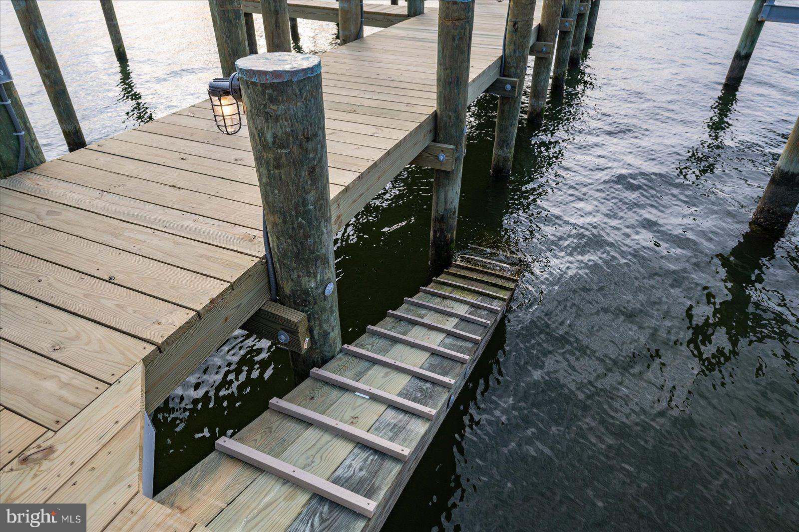 CAINE KEYS II EXT - Residential