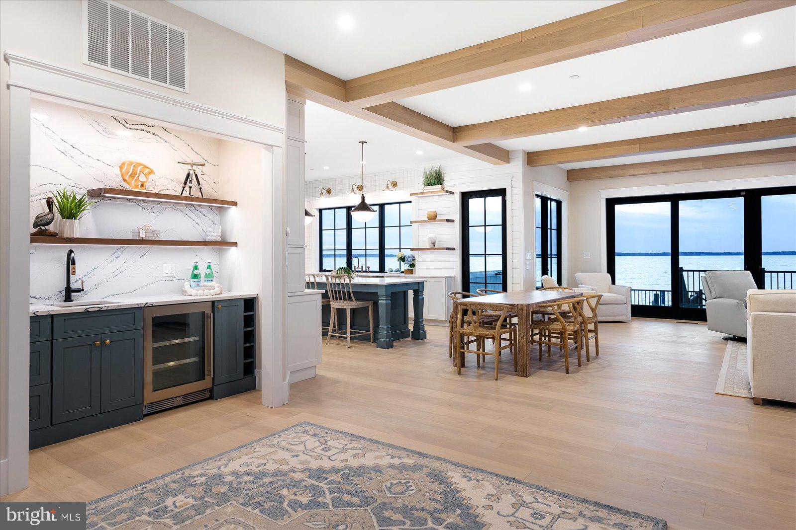 CAINE KEYS II EXT - Residential