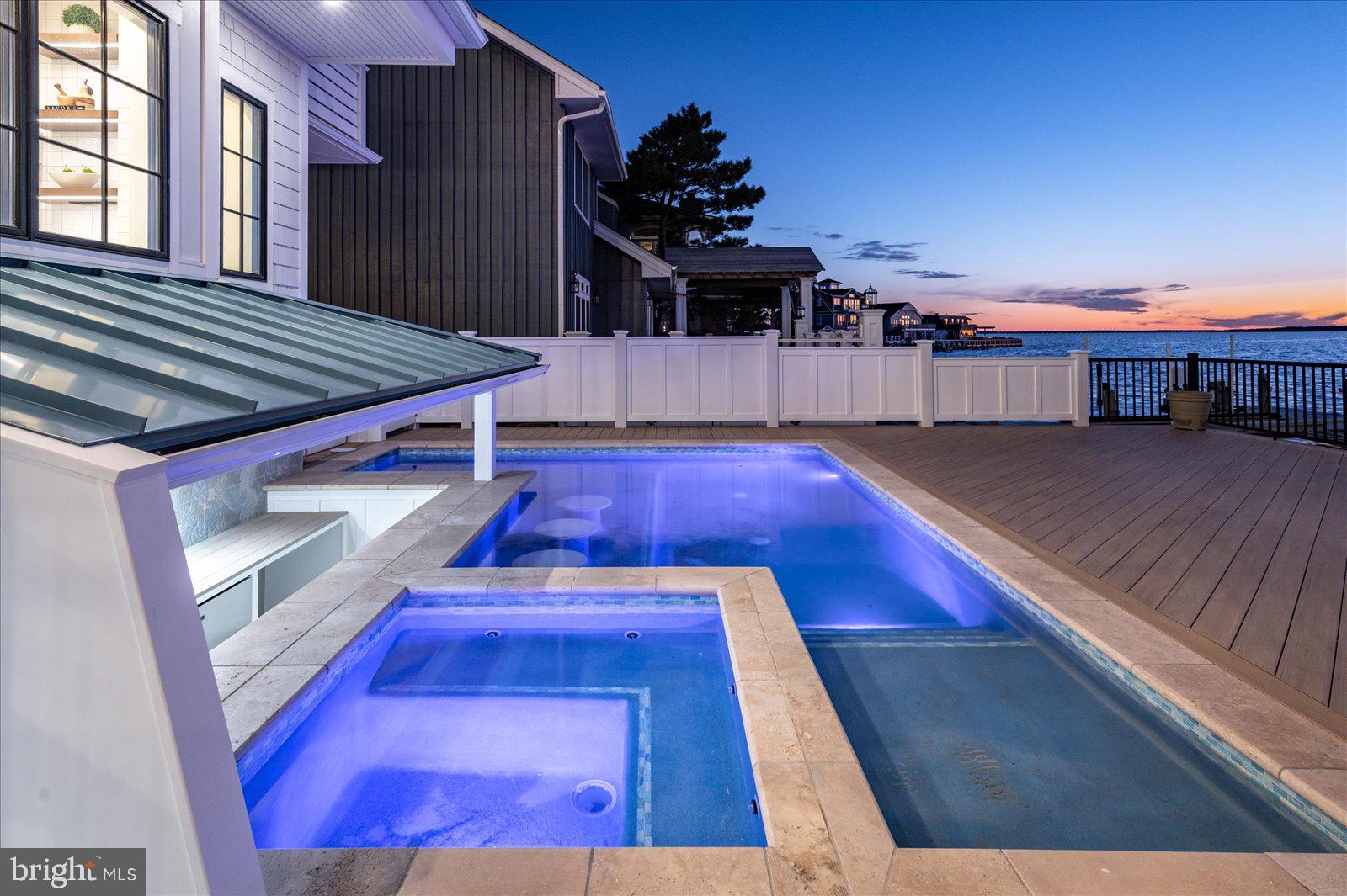 CAINE KEYS II EXT - Residential