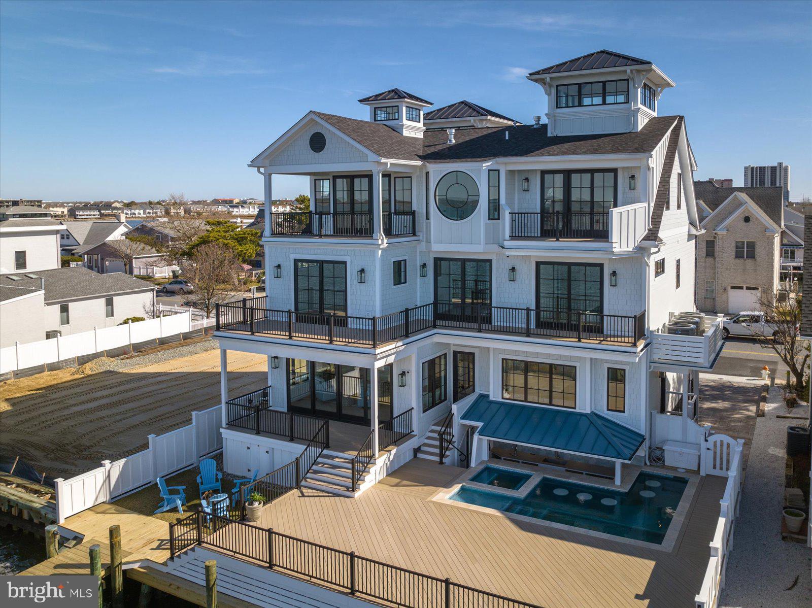 CAINE KEYS II EXT - Residential