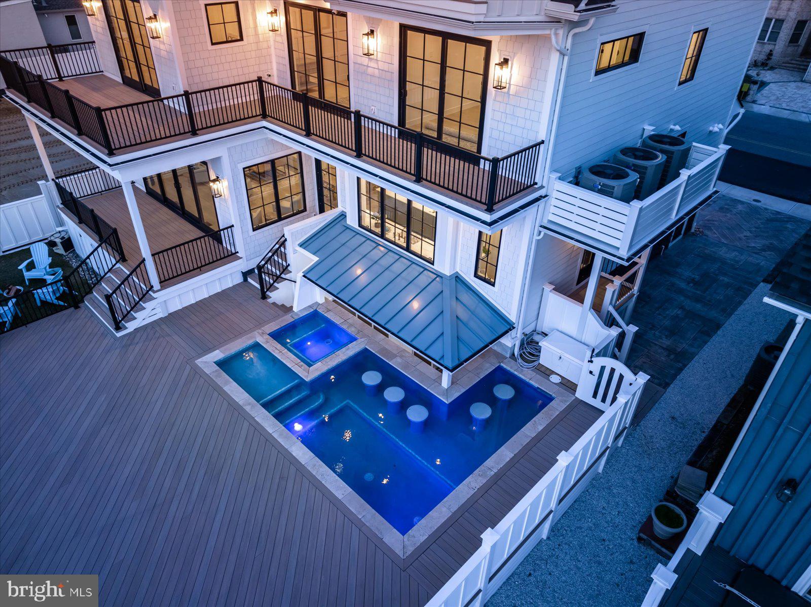 CAINE KEYS II EXT - Residential