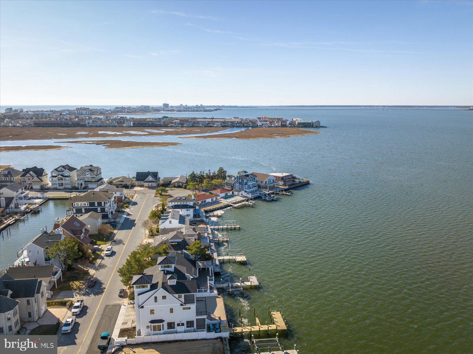 CAINE KEYS II EXT - Residential