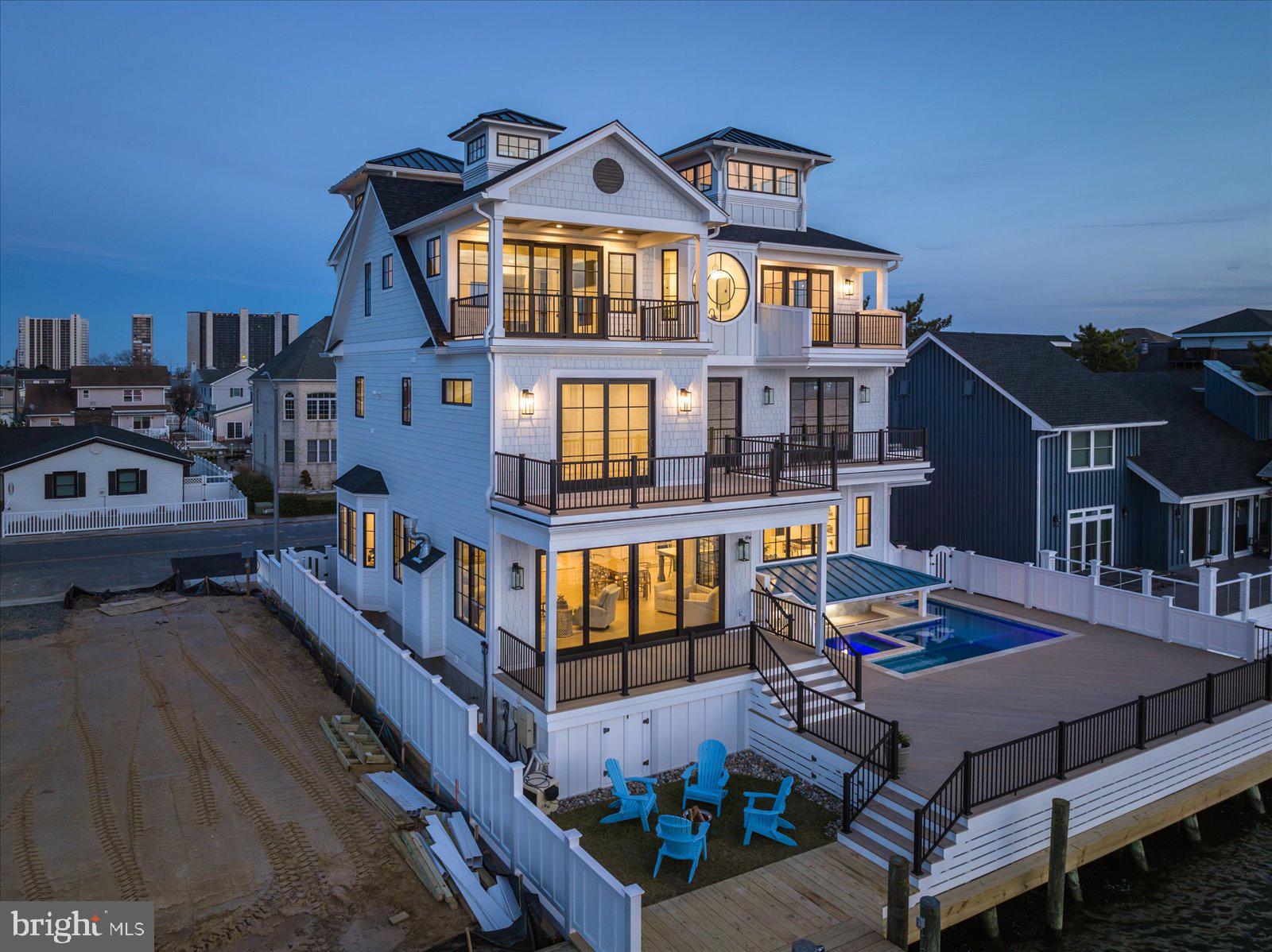 CAINE KEYS II EXT - Residential