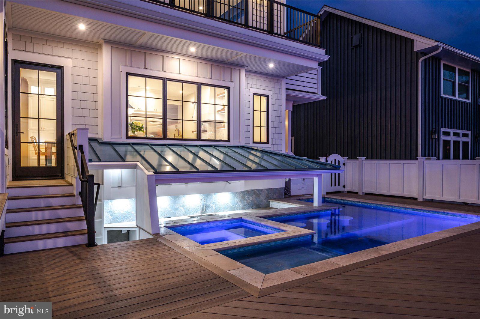 CAINE KEYS II EXT - Residential