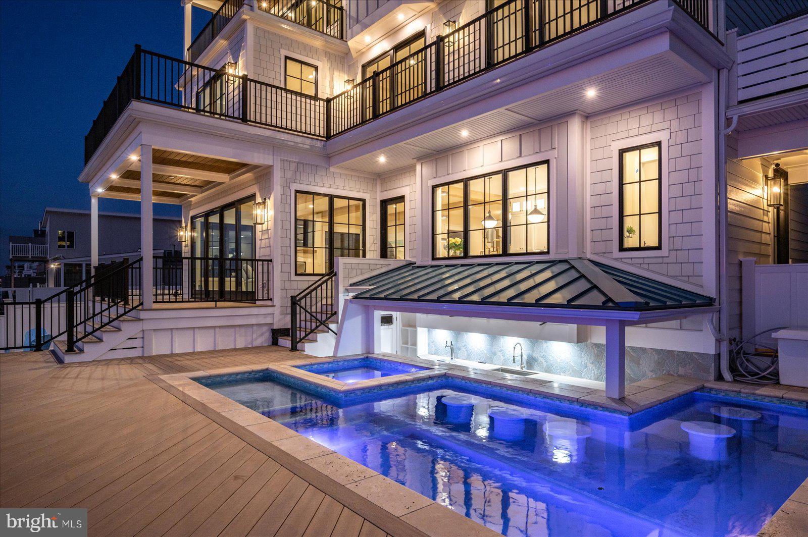 CAINE KEYS II EXT - Residential