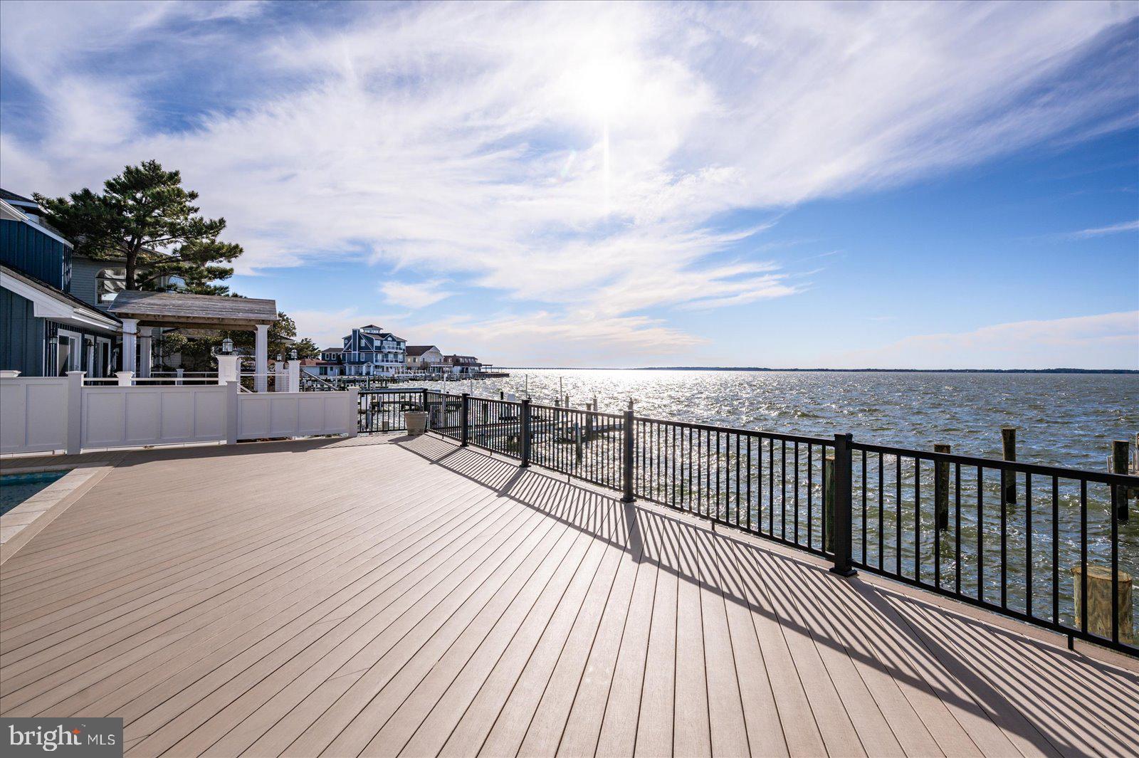 CAINE KEYS II EXT - Residential