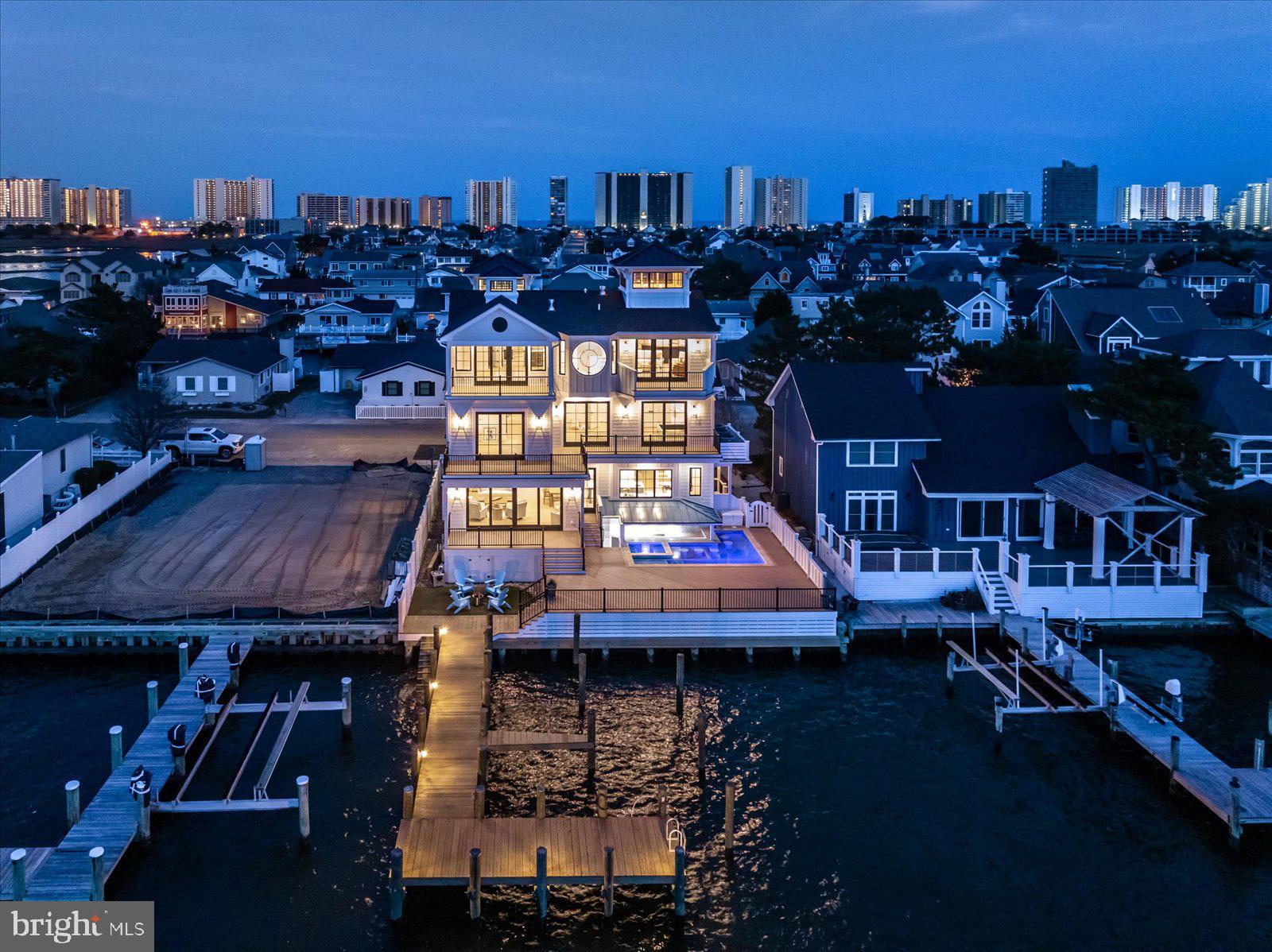 CAINE KEYS II EXT - Residential