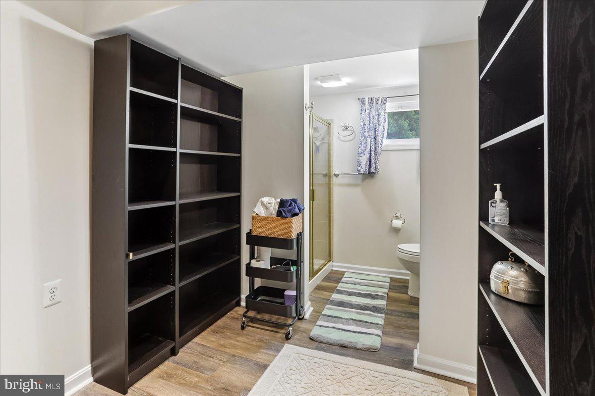 GLENVIEW - Residential