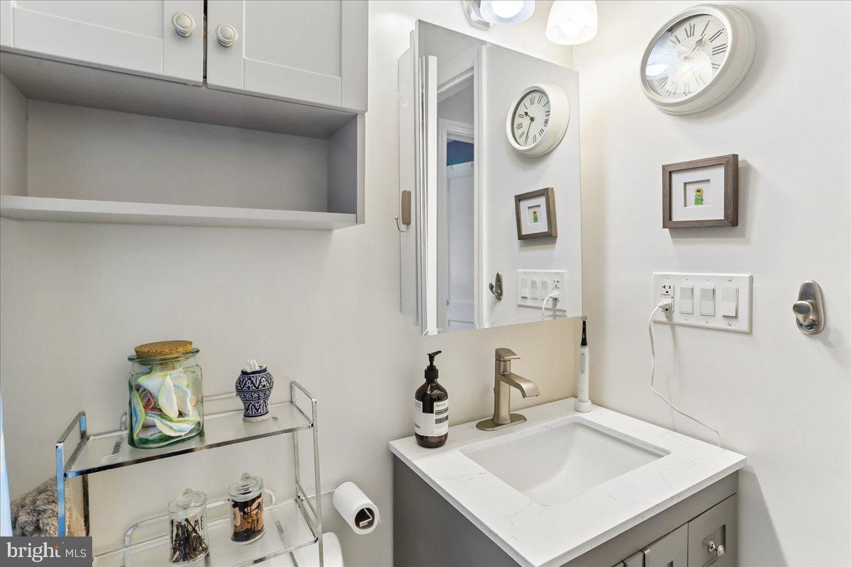 GLENVIEW - Residential