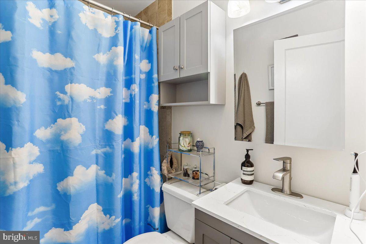 GLENVIEW - Residential