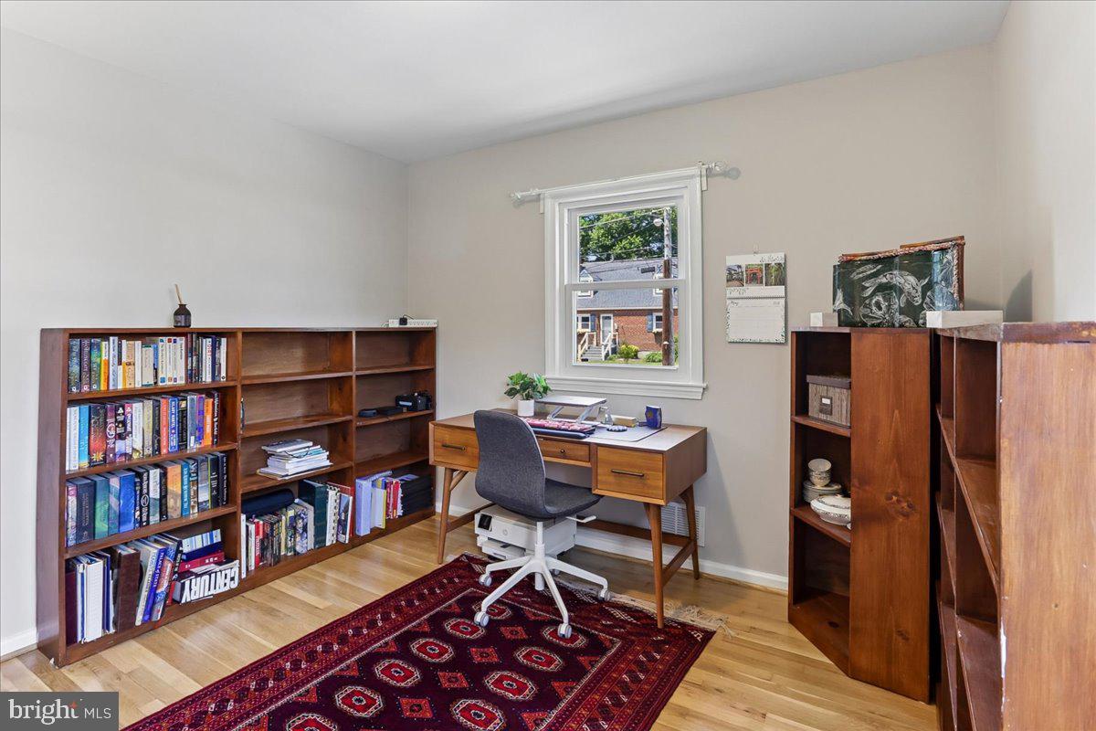 GLENVIEW - Residential