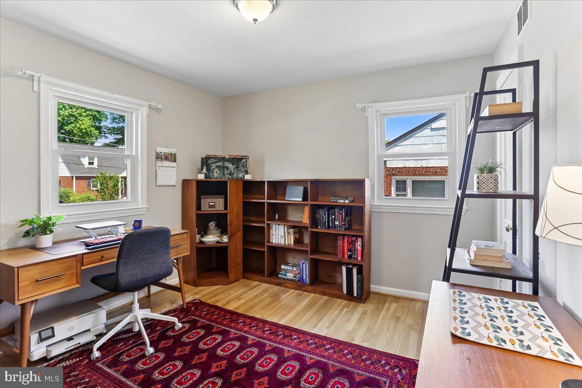 GLENVIEW - Residential