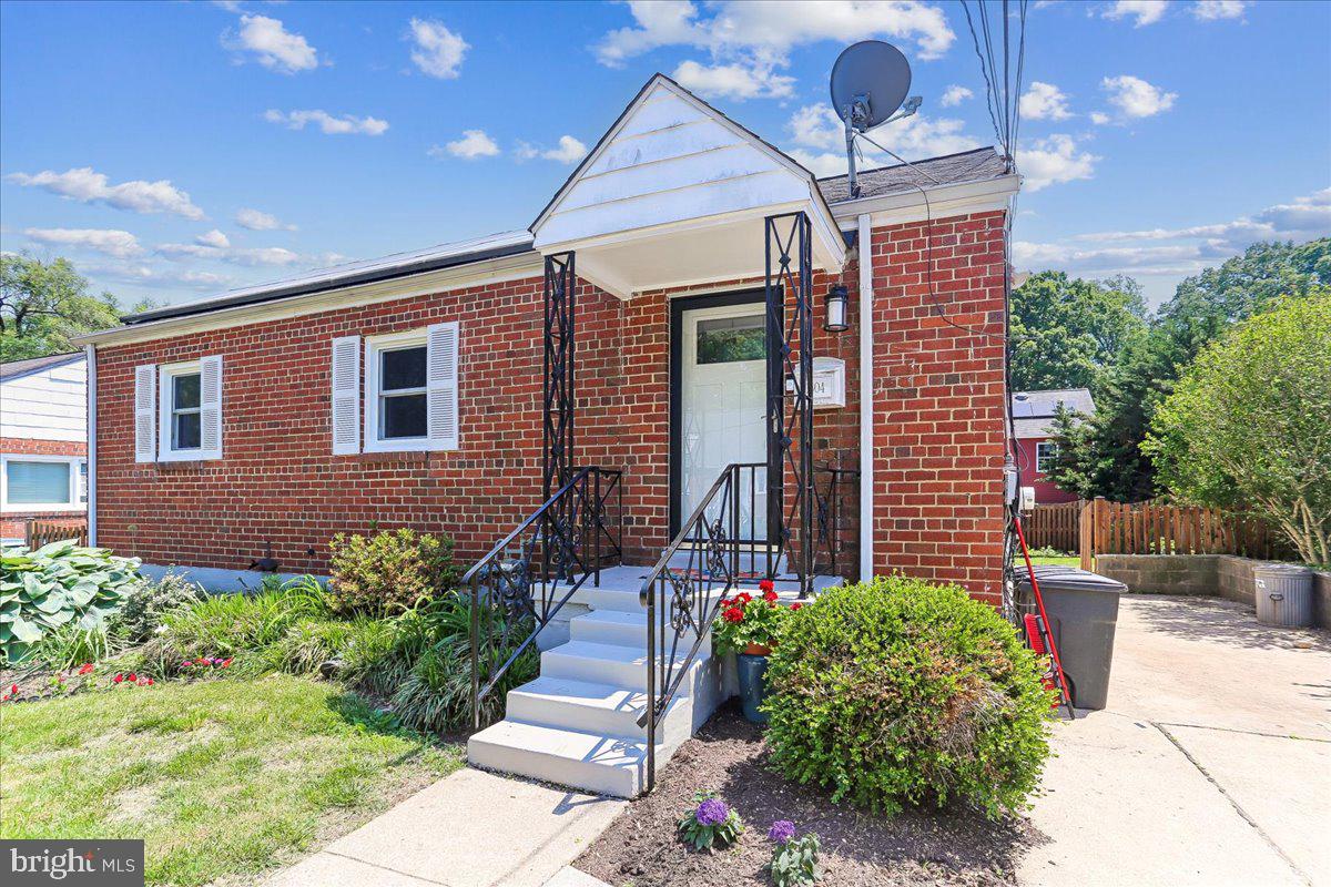 GLENVIEW - Residential